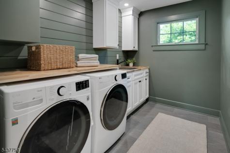 51 Brookside Terrace North Caldwell NJ 07006