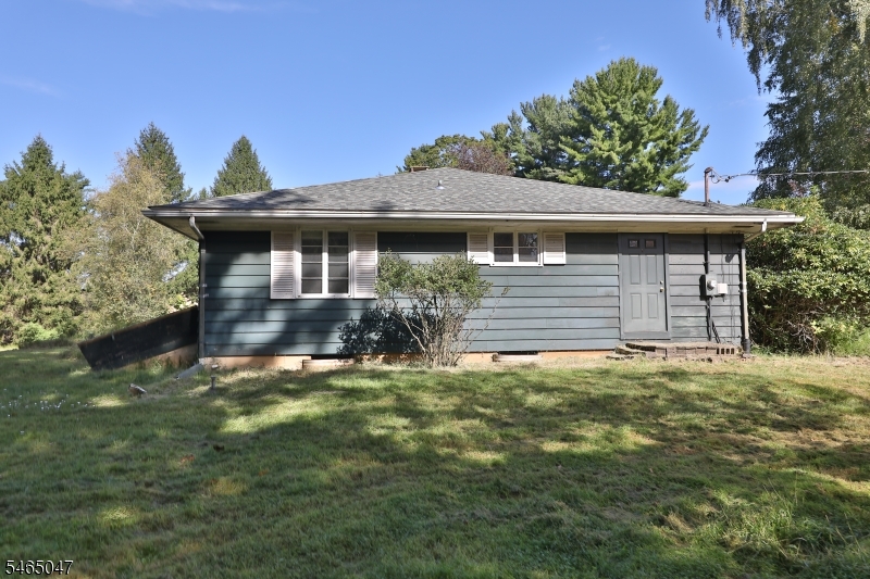 9 Brantwood Estates Mansfield NJ 07840