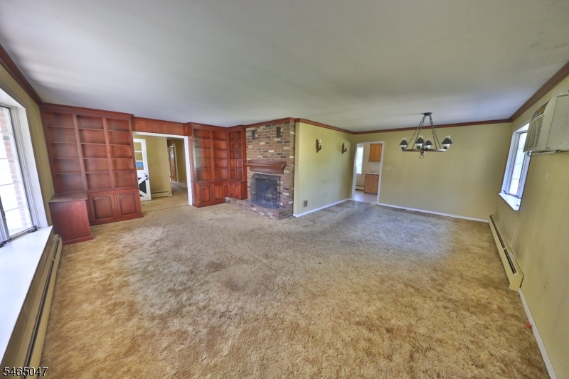 9 Brantwood Estates Mansfield NJ 07840