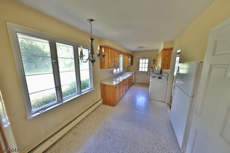 9 Brantwood Estates Mansfield NJ 07840