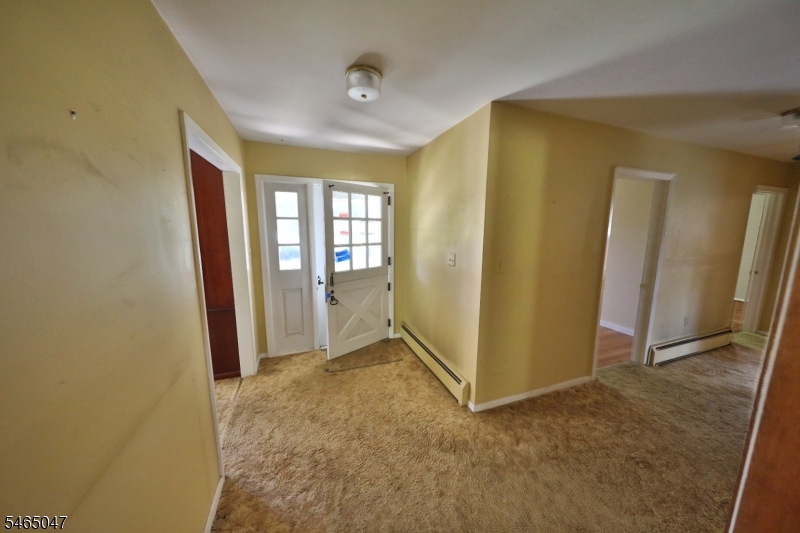 9 Brantwood Estates Mansfield NJ 07840