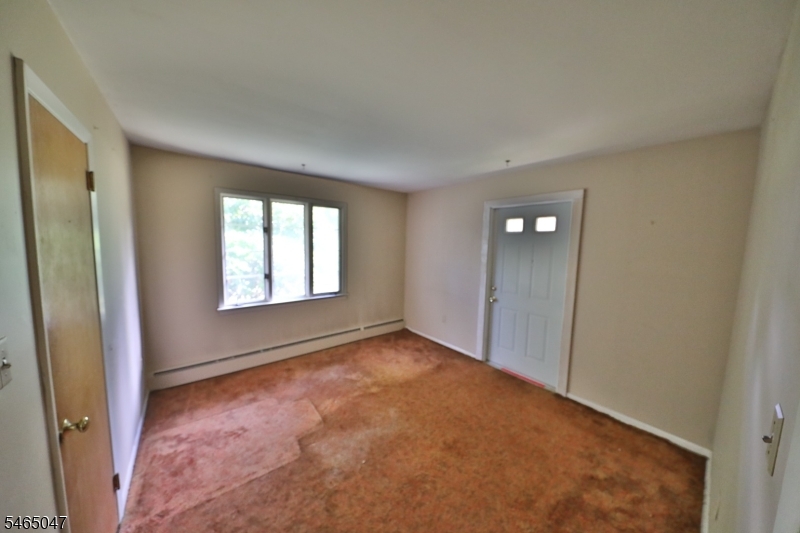 9 Brantwood Estates Mansfield NJ 07840