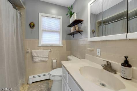 25 Veterans Place North Arlington NJ 07031