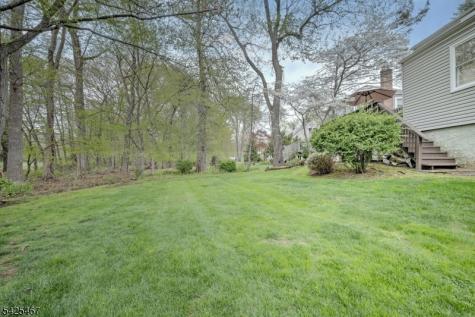 27 Longacre Drive Livingston NJ 07039