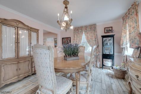 27 Longacre Drive Livingston NJ 07039
