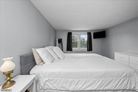 7 Ridgewood Road Franklin NJ 07416