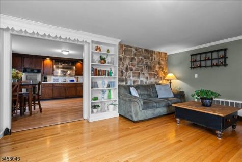 7 Ridgewood Road Franklin NJ 07416