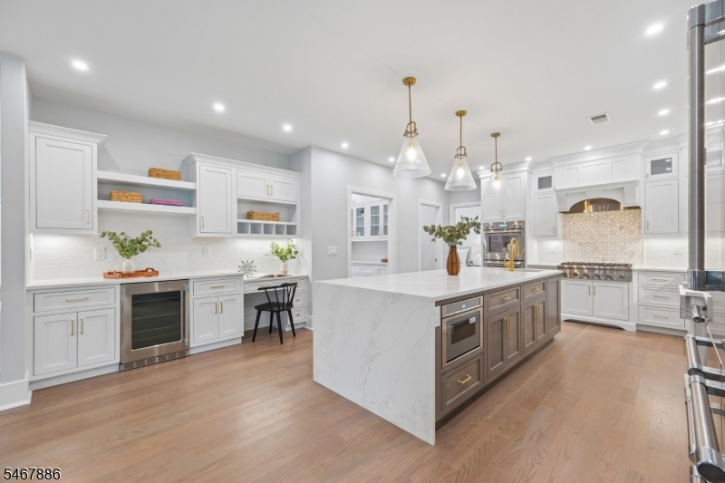 354 Beaufort Avenue Livingston NJ 07039