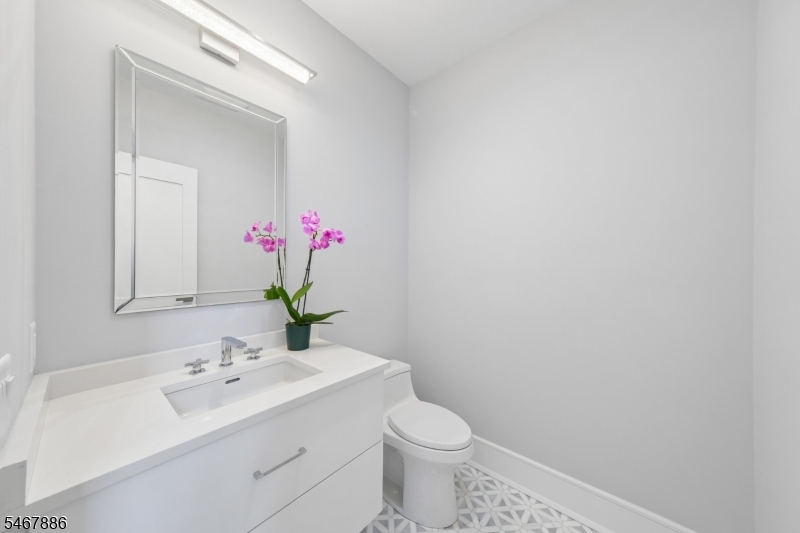 354 Beaufort Avenue Livingston NJ 07039