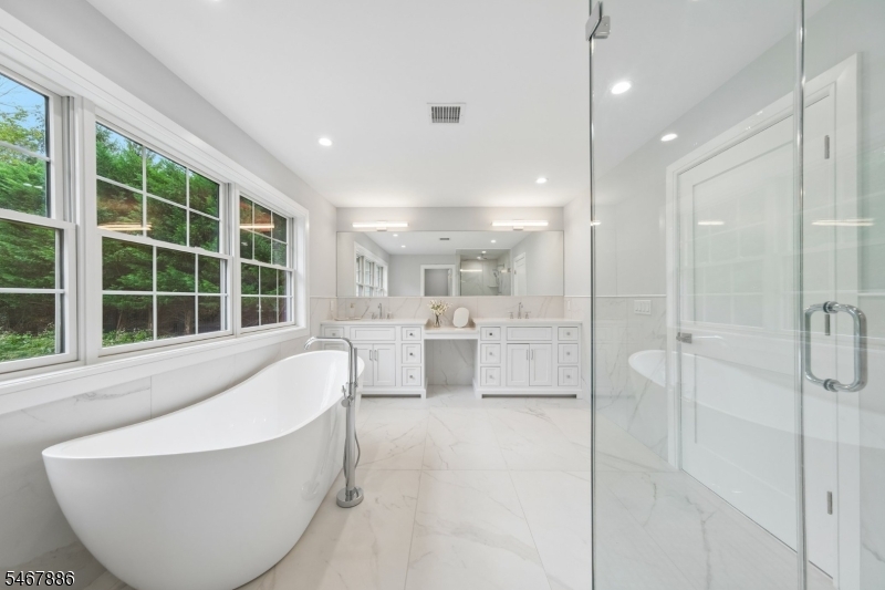 354 Beaufort Avenue Livingston NJ 07039