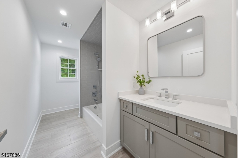 354 Beaufort Avenue Livingston NJ 07039