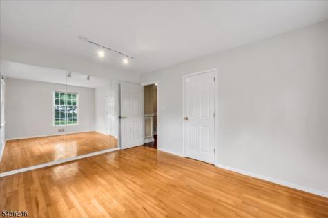 1097 Cambridge Lane Bridgewater NJ 08807