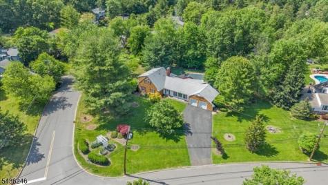 1097 Cambridge Lane Bridgewater NJ 08807