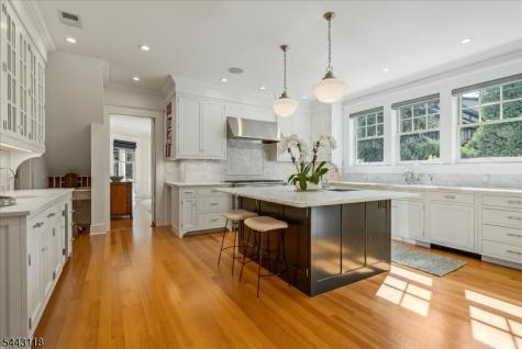 139 Gates Avenue Montclair NJ 07042