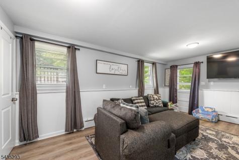 16 Sioux Trail Denville NJ 07834