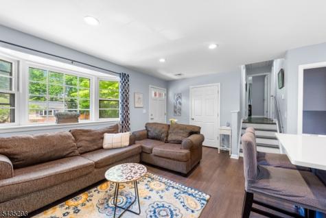 16 Sioux Trail Denville NJ 07834