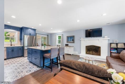 16 Sioux Trail Denville NJ 07834