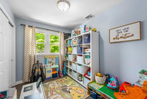 16 Sioux Trail Denville NJ 07834