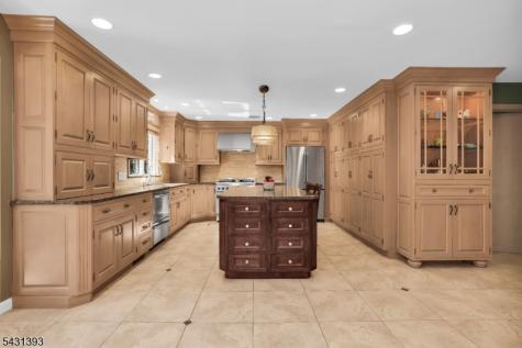 70 Forest Hills Way Cedar Grove NJ 07009