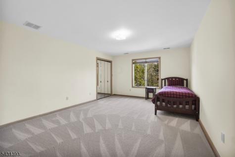 70 Forest Hills Way Cedar Grove NJ 07009
