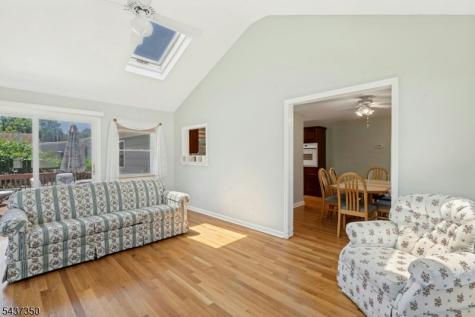 12 Evelyn Place East Hanover NJ 07936