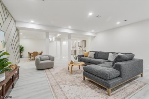 7 Sunset Drive Millburn NJ 07041