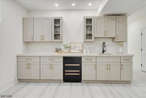 7 Sunset Drive Millburn NJ 07041