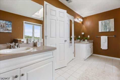 5 Prall Court East Amwell NJ 08551