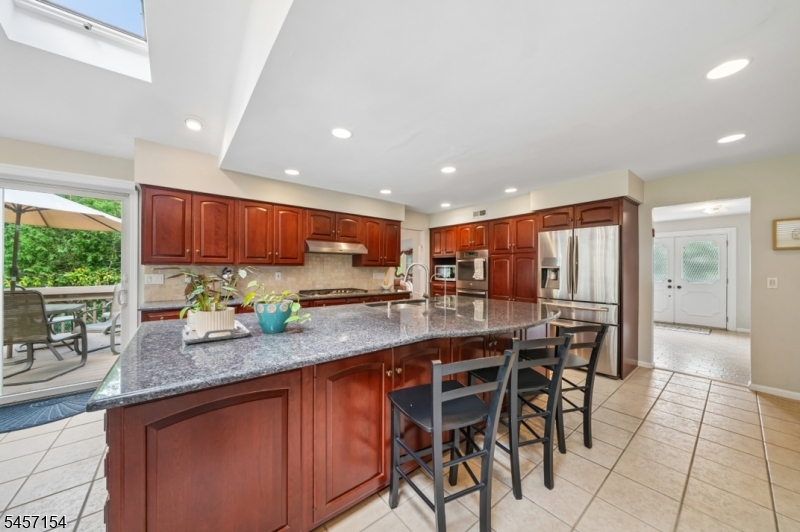 15 Mount Vernon Court Livingston NJ 07039