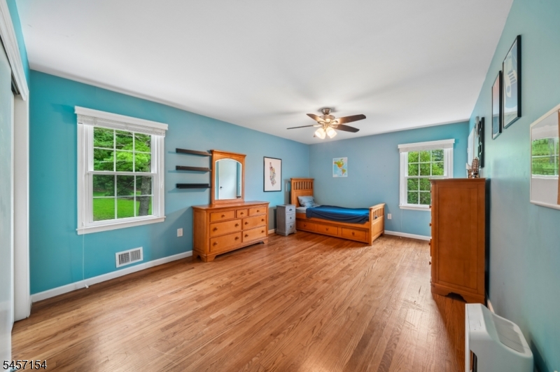 15 Mount Vernon Court Livingston NJ 07039