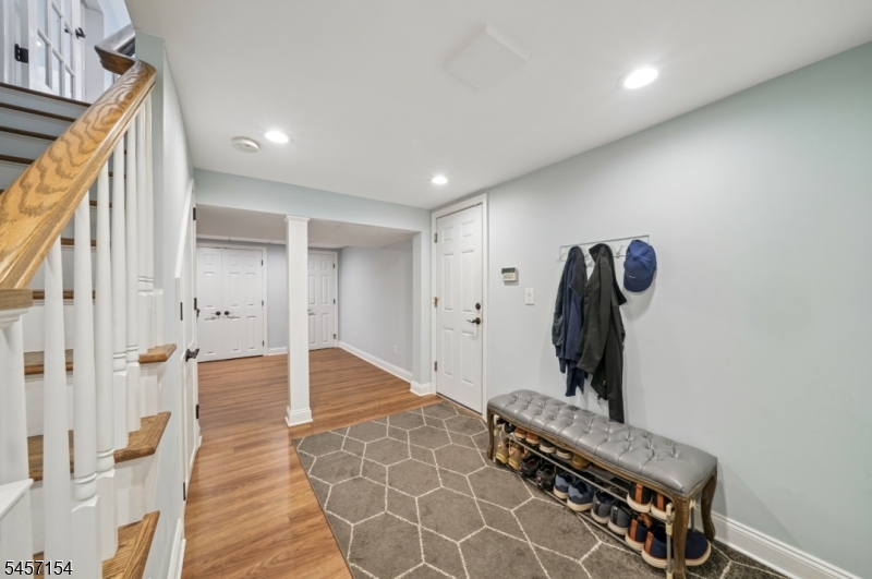 15 Mount Vernon Court Livingston NJ 07039