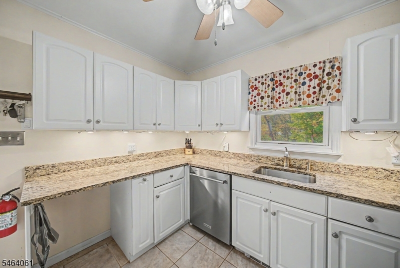 7 Redwood Lane Jefferson NJ 07849