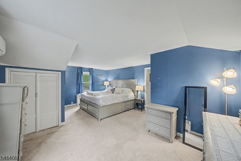 7 Redwood Lane Jefferson NJ 07849
