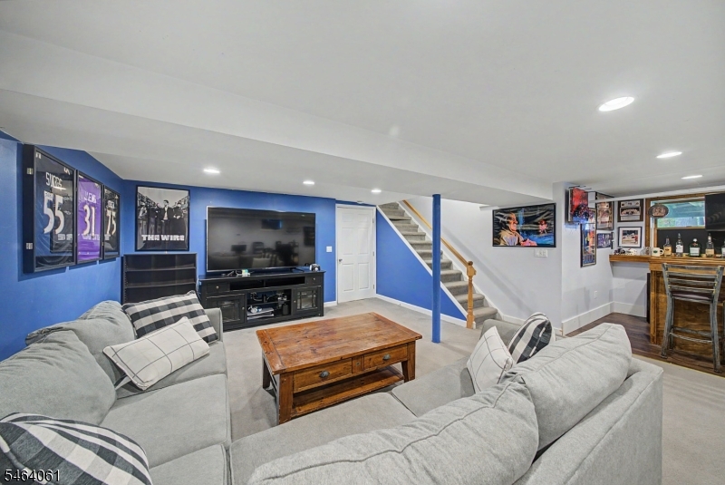 7 Redwood Lane Jefferson NJ 07849