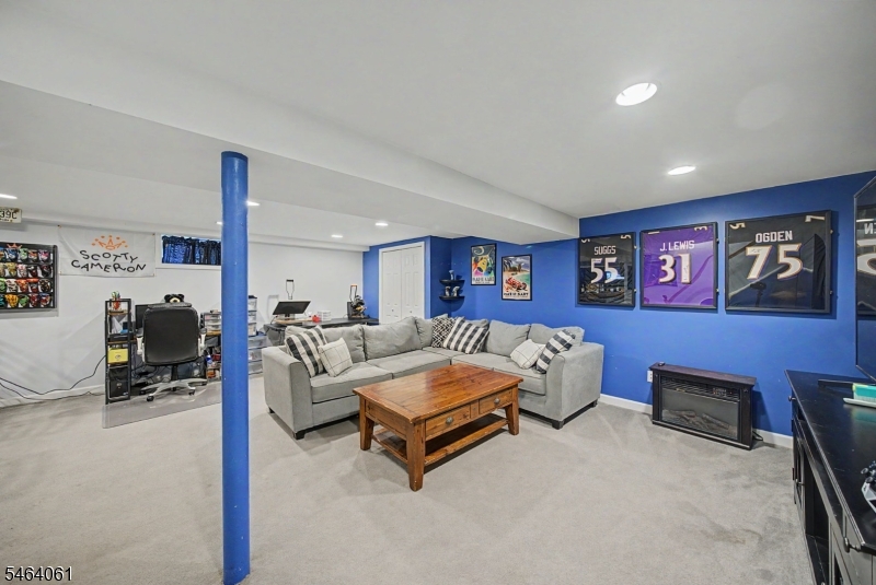 7 Redwood Lane Jefferson NJ 07849