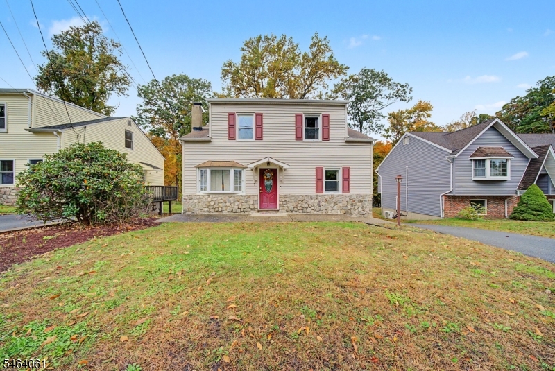 7 Redwood Lane Jefferson NJ 07849