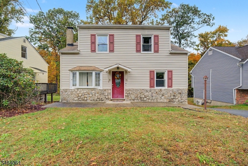 7 Redwood Lane Jefferson NJ 07849