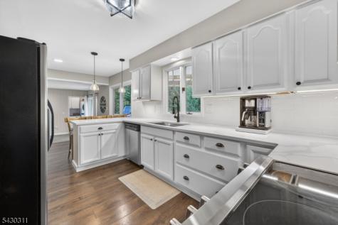 13 High View Drive Clinton NJ 08829