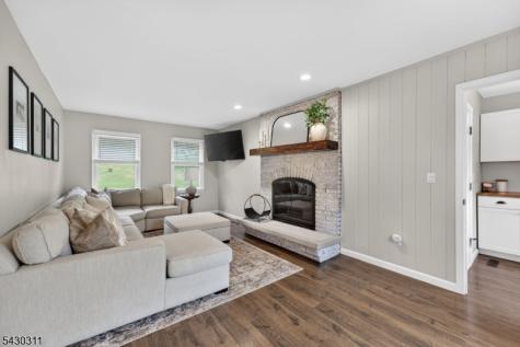 13 High View Drive Clinton NJ 08829