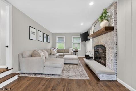13 High View Drive Clinton NJ 08829