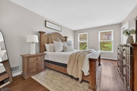 13 High View Drive Clinton NJ 08829