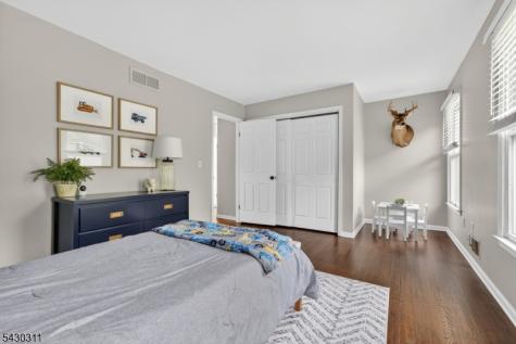 13 High View Drive Clinton NJ 08829