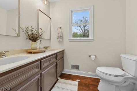 13 High View Drive Clinton NJ 08829