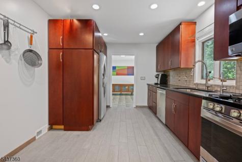 18 Aspen Road West Orange NJ 07052