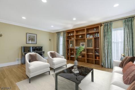 182 Beaumonte Way Bridgewater NJ 08807