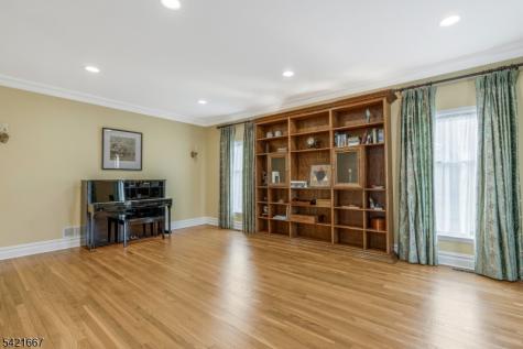 182 Beaumonte Way Bridgewater NJ 08807