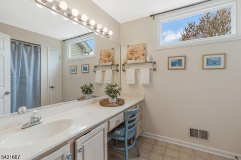 182 Beaumonte Way Bridgewater NJ 08807