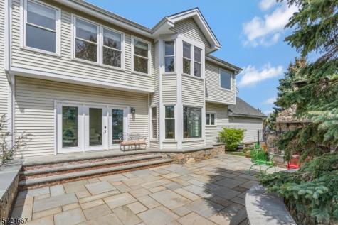 182 Beaumonte Way Bridgewater NJ 08807