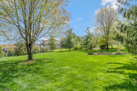 182 Beaumonte Way Bridgewater NJ 08807