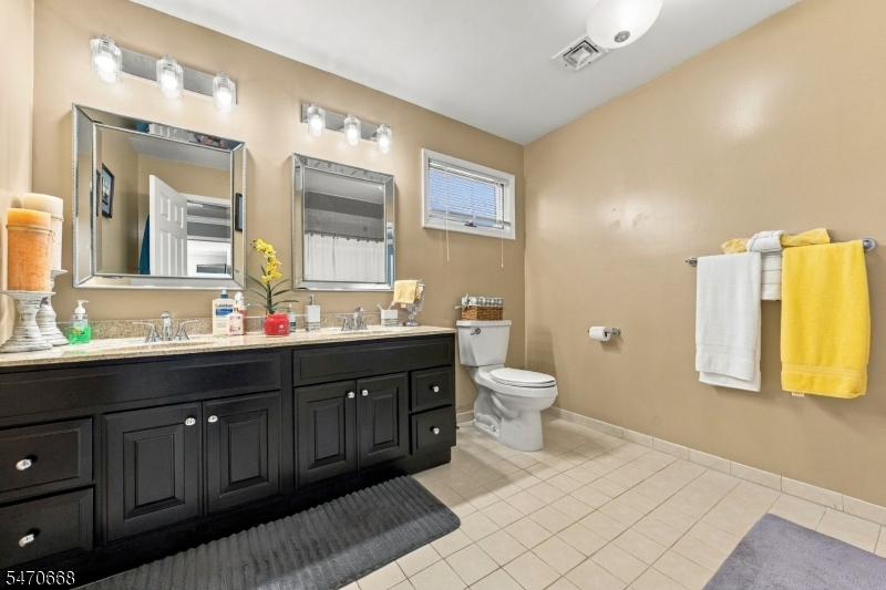 828 Atkinson Circle Hillsborough NJ 08844
